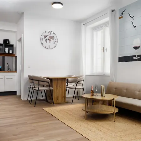 Design-apartments In Der Braunauer Altstadt * 因河畔布劳瑙