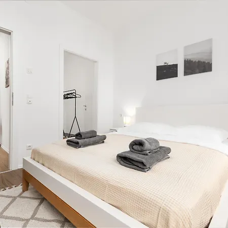 Design-apartments In Der Braunauer Altstadt 公寓 *