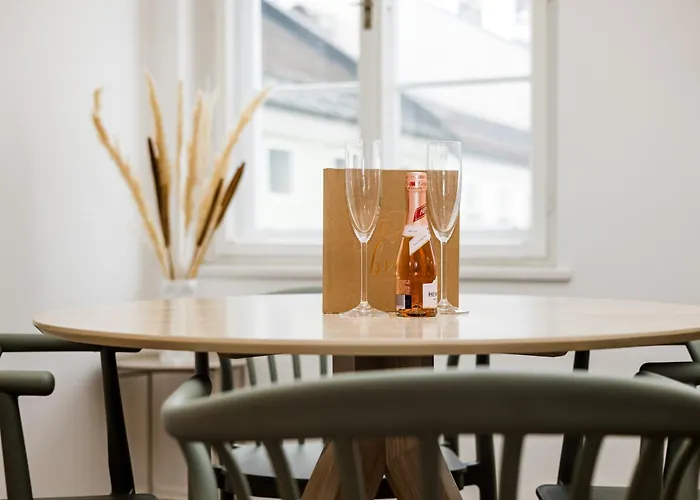 Design-apartments In Der Braunauer Altstadt Διαμέρισμα *